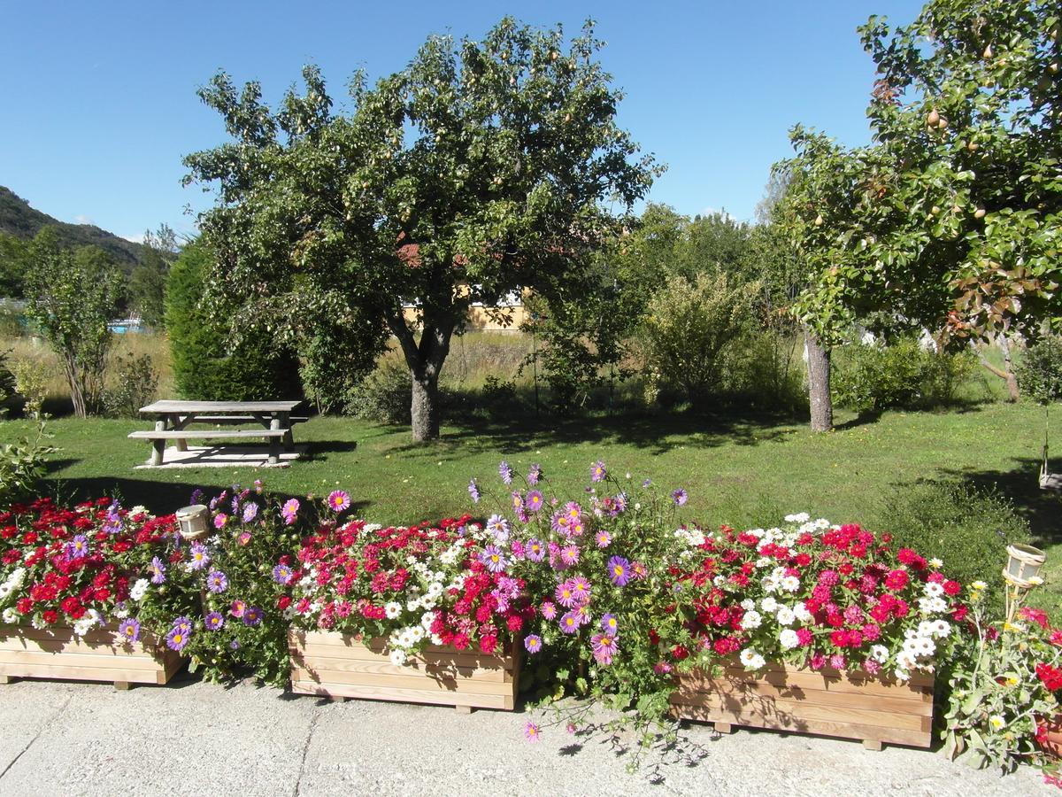 Au Vieux Tilleul Bed and Breakfast Veynes Buitenkant foto