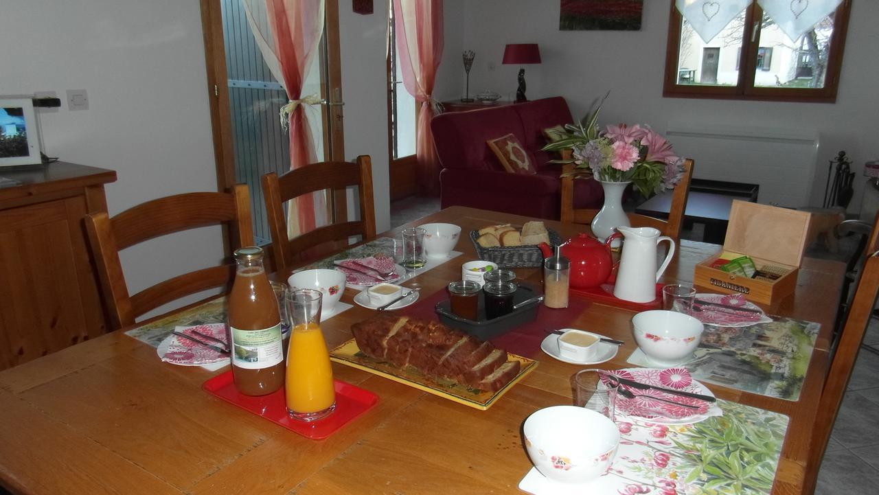 Au Vieux Tilleul Bed and Breakfast Veynes Buitenkant foto