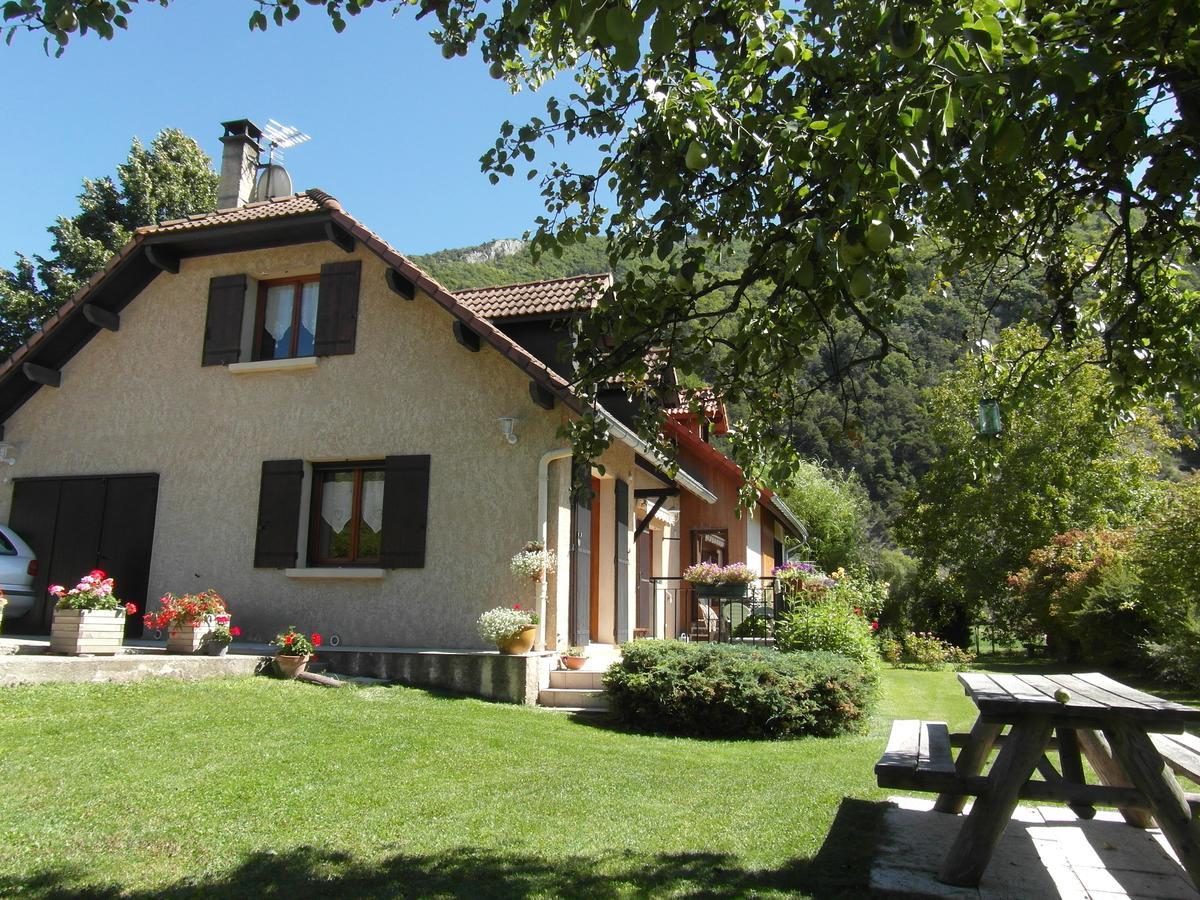 Au Vieux Tilleul Bed and Breakfast Veynes Buitenkant foto